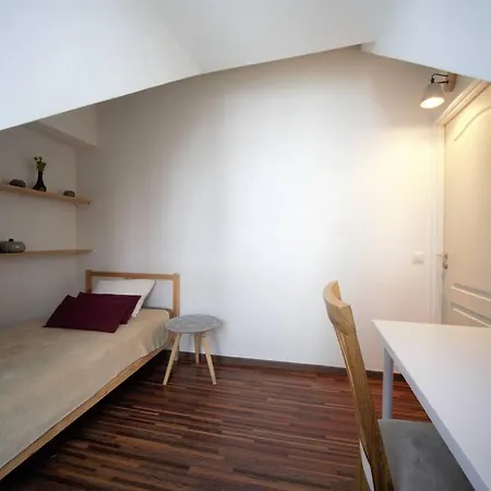 3 Bedroom / Compact Old Town *